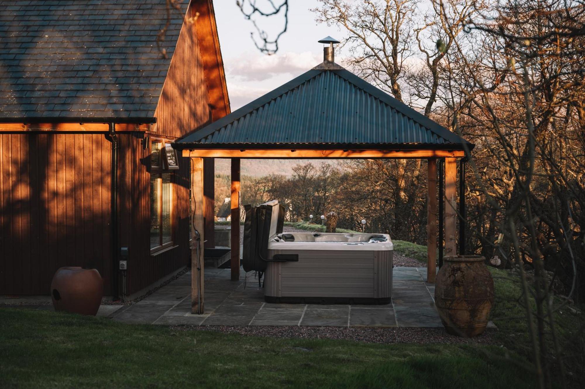 Inverskilavulin Estate Lodges Fort William Buitenkant foto